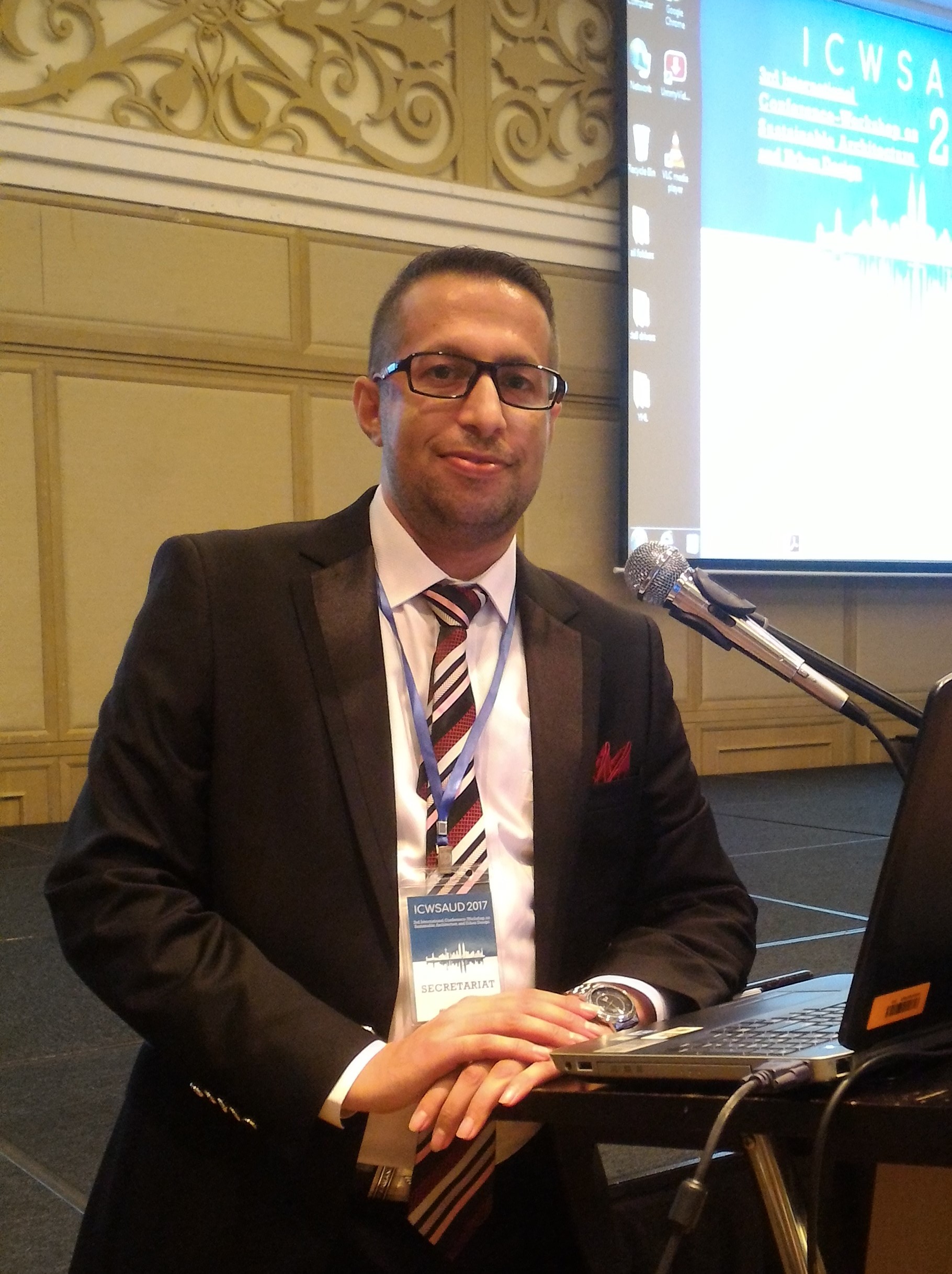 Dr Yasser Arab